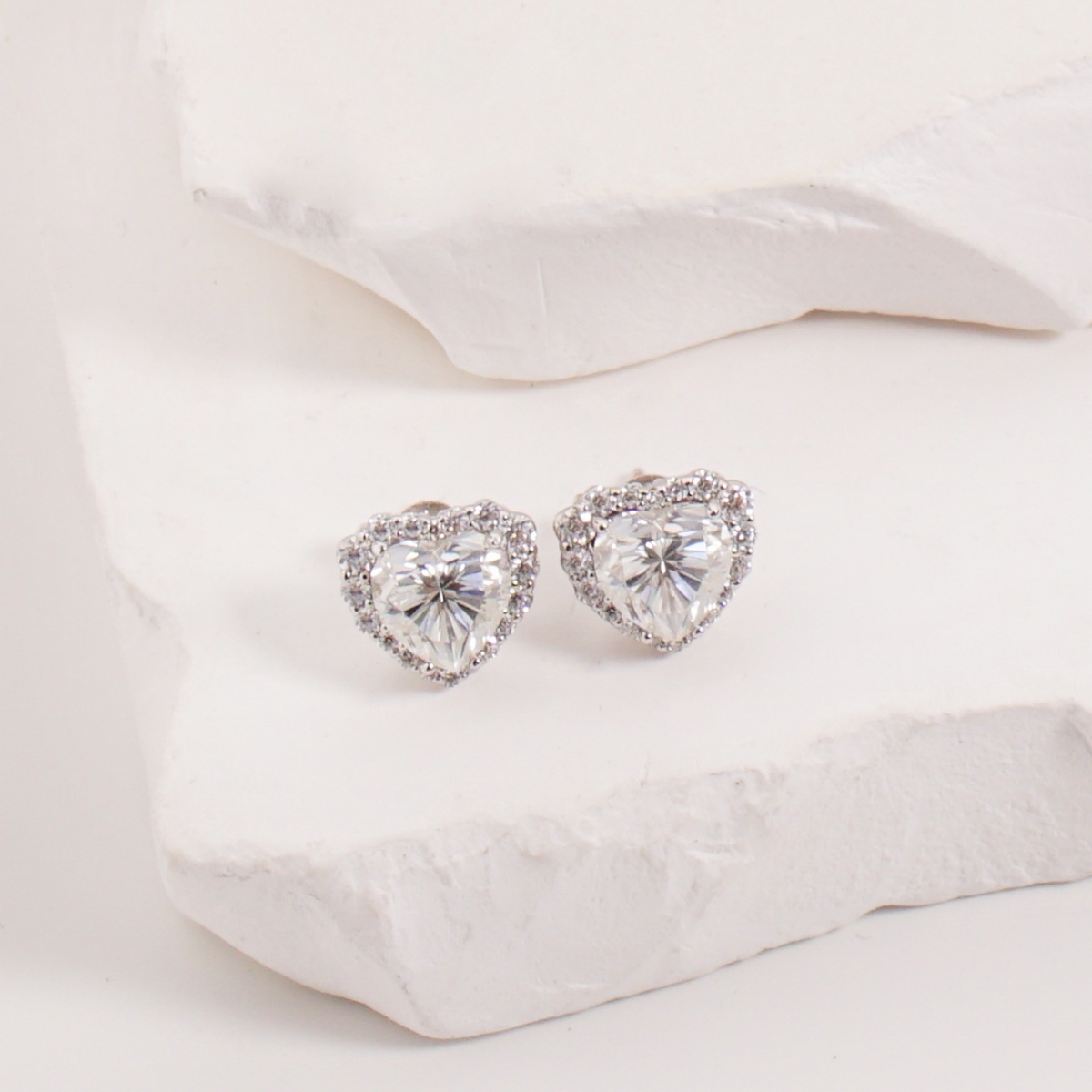 ??Stellar Heart? Set??Delzzad Halo Heart Stud Earrings Endless Love Pendant Necklace Jewelry Set Synthetic Moissanite S925 Necklace Earrings Jewelry Set
