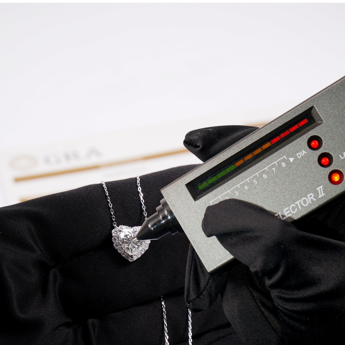 ??Stellar Heart? Set??Delzzad Halo Heart Stud Earrings Endless Love Pendant Necklace Jewelry Set Synthetic Moissanite S925 Necklace Earrings Jewelry Set