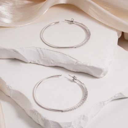 Delzzad Luminous Love Loops Earrings VVS Synthetic Moissanite Hoop Earrings S925/Copper Synthetic Moissanite Earrings Jewelry