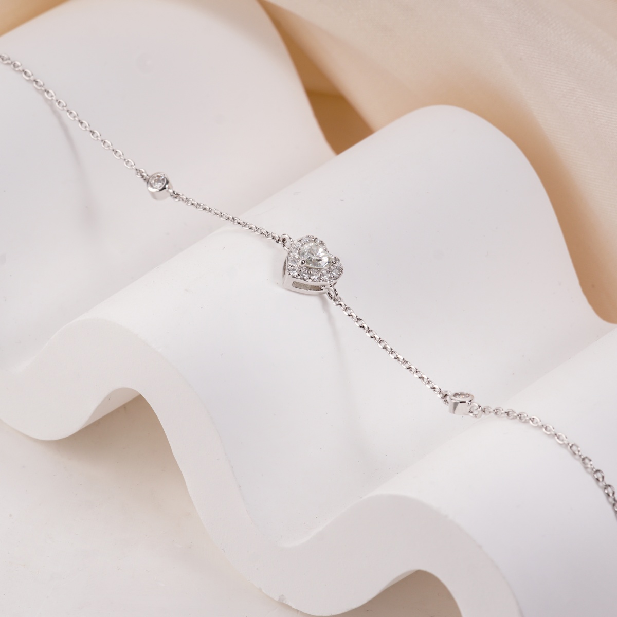 Delzzad Eternal Heart Set Bling Love Heart Bracelet Heart Pendant Necklace Jewelry Set Synthetic Moissanite Necklace Bracelet Jewelry Copper Chain