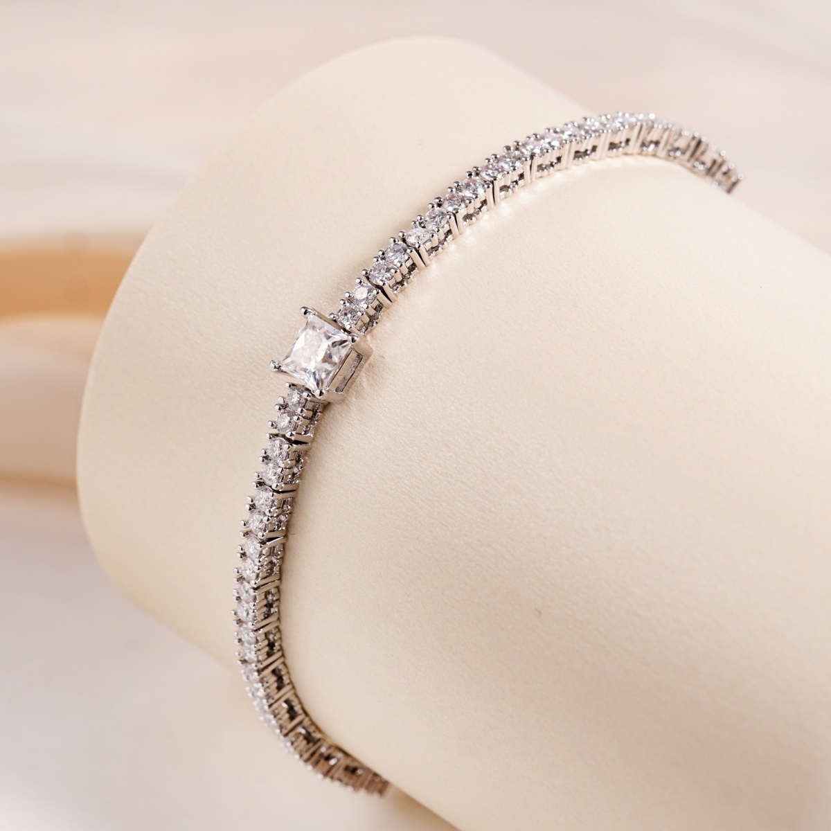 2.5ct Boundless Love Bracelet Classic Tennis Chain Adjustable Slider Bracelet Princess Cut Synthetic Moissanite Bracelet Copper Chain