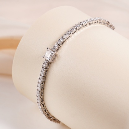 2.5ct Boundless Love Bracelet Classic Tennis Chain Adjustable Slider Bracelet Princess Cut Synthetic Moissanite Bracelet Copper Chain