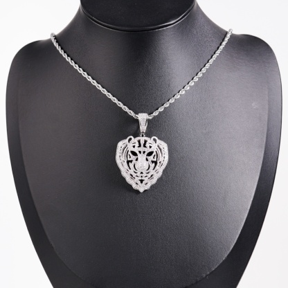 Eternal Pride Hip Hop Tiger Head Pendant Tiger Necklace Chain D Color VVS Synthetic Moissanite Copper Chain