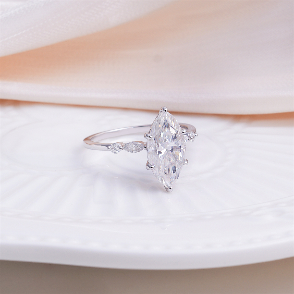 14K Gold-Plated 3.2ct The Everleaf Ring Marquise Engagement Ring Band VVS Synthetic Moissanite Ring Jewelry