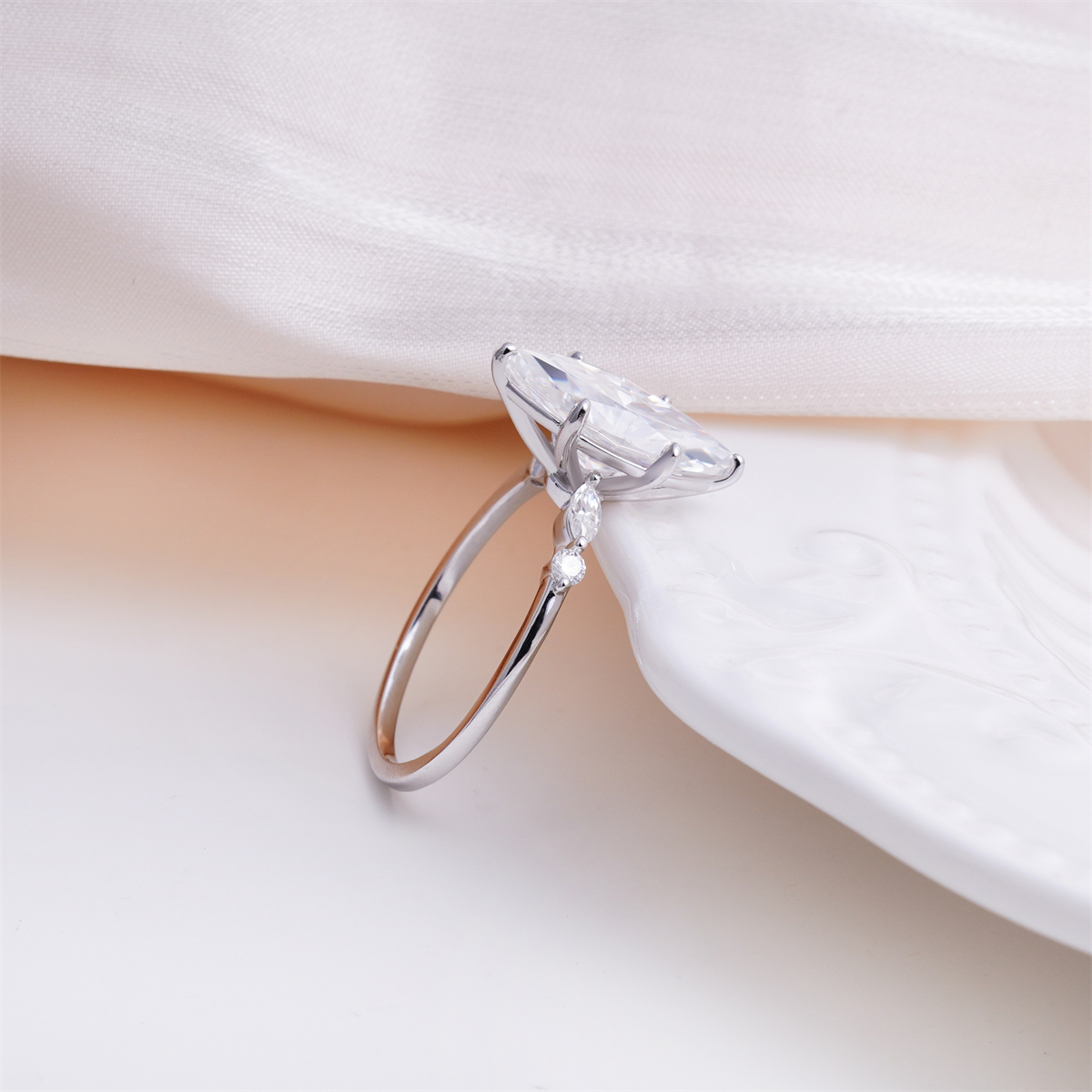 14K Gold-Plated 3.2ct The Everleaf Ring Marquise Engagement Ring Band VVS Synthetic Moissanite Ring Jewelry