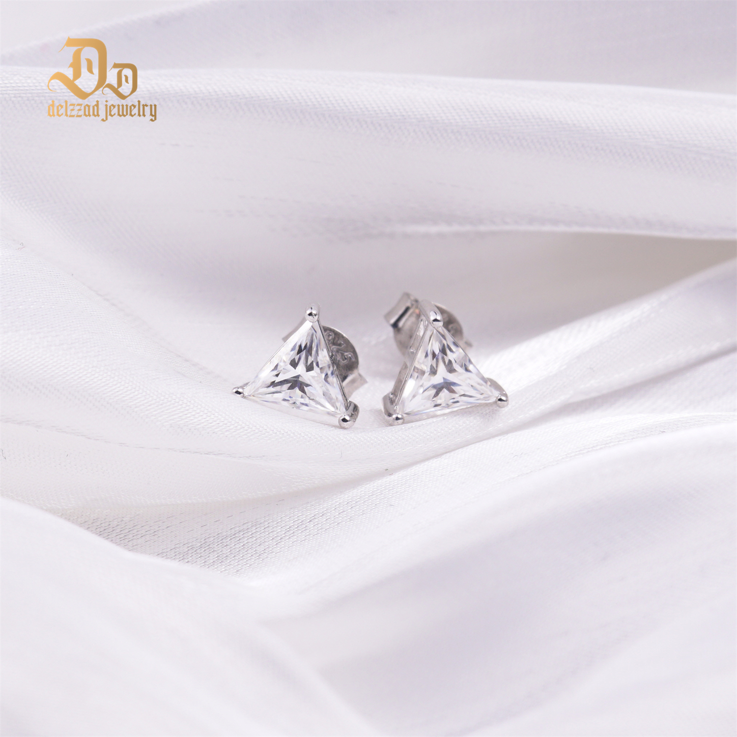 Delzzad S925 Triangle Cut Synthetic Moissanite Solitaire Stud Earrings Birthday Anniversary Valentine's Day Gifts