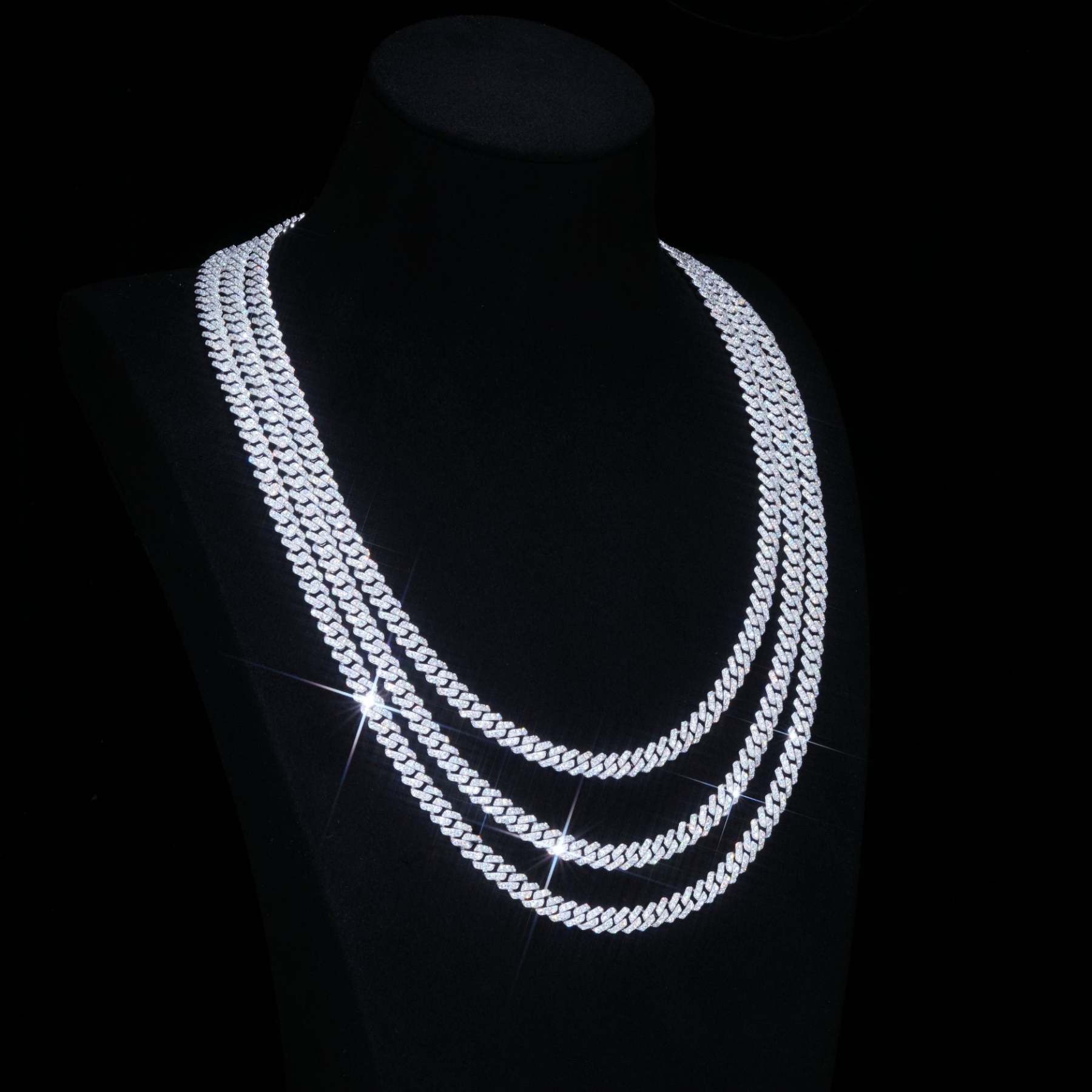925S & VVS Moissanite 6.5MM Prong Cuban Link Chain