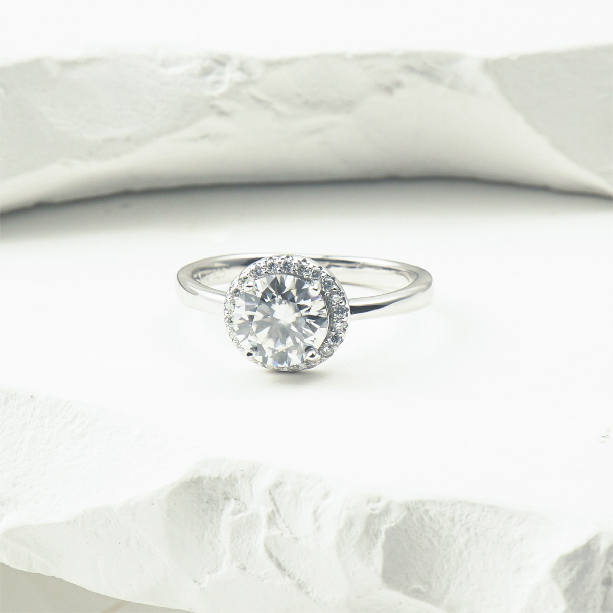 Delzzad Solitaire Halo Ring Lab-Created Moissanite Engagement Ring S925 Sterling Silver Moissanite Jewelry Perfect Gift