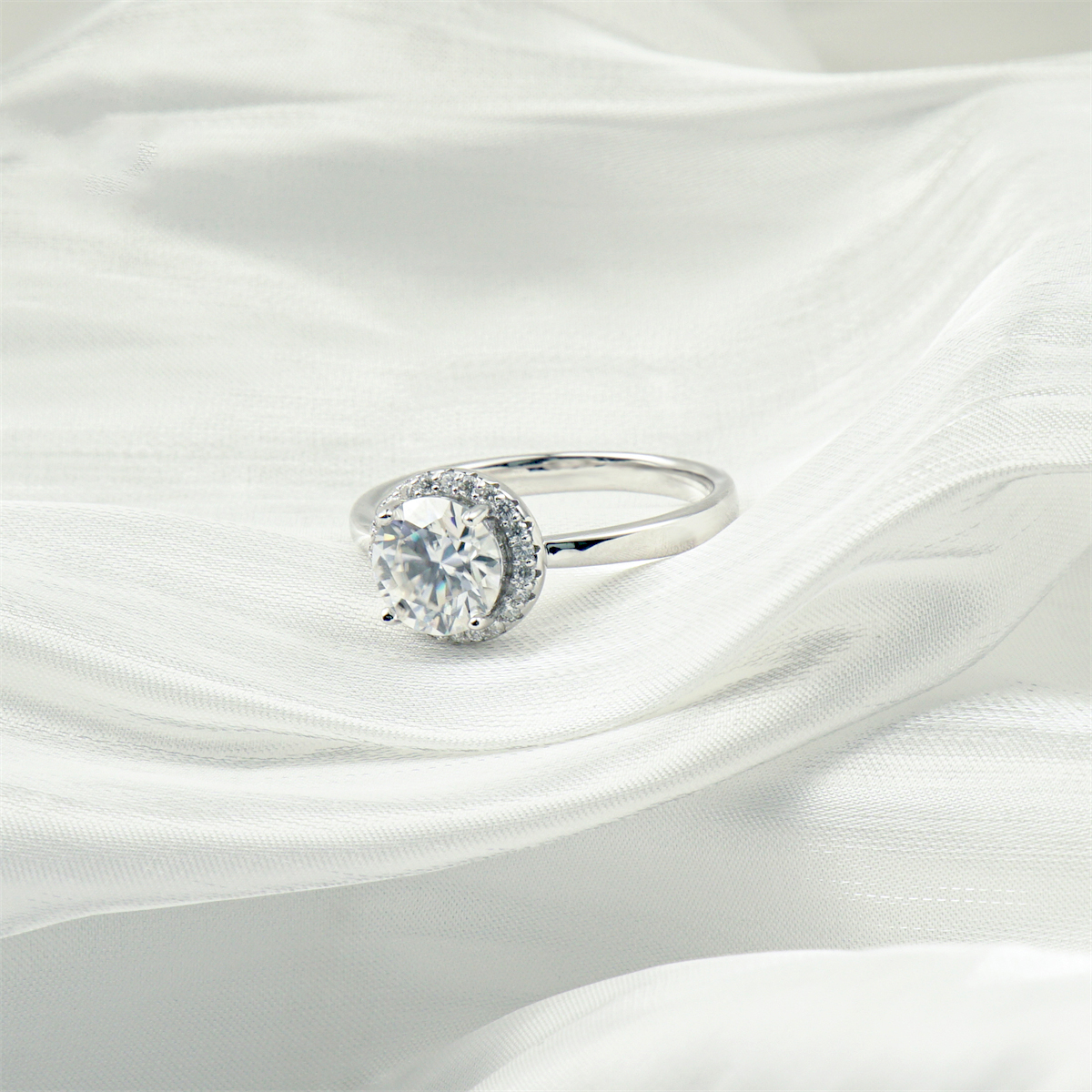Delzzad Solitaire Halo Ring Lab-Created Moissanite Engagement Ring S925 Sterling Silver Moissanite Jewelry Perfect Gift