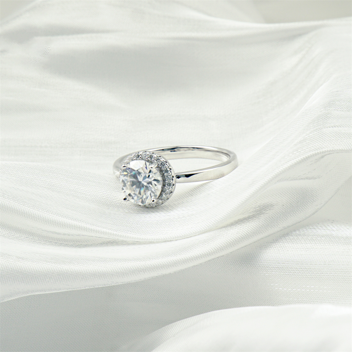 Delzzad Solitaire Halo Ring Lab-Created Moissanite Engagement Ring S925 Sterling Silver Moissanite Jewelry Perfect Gift
