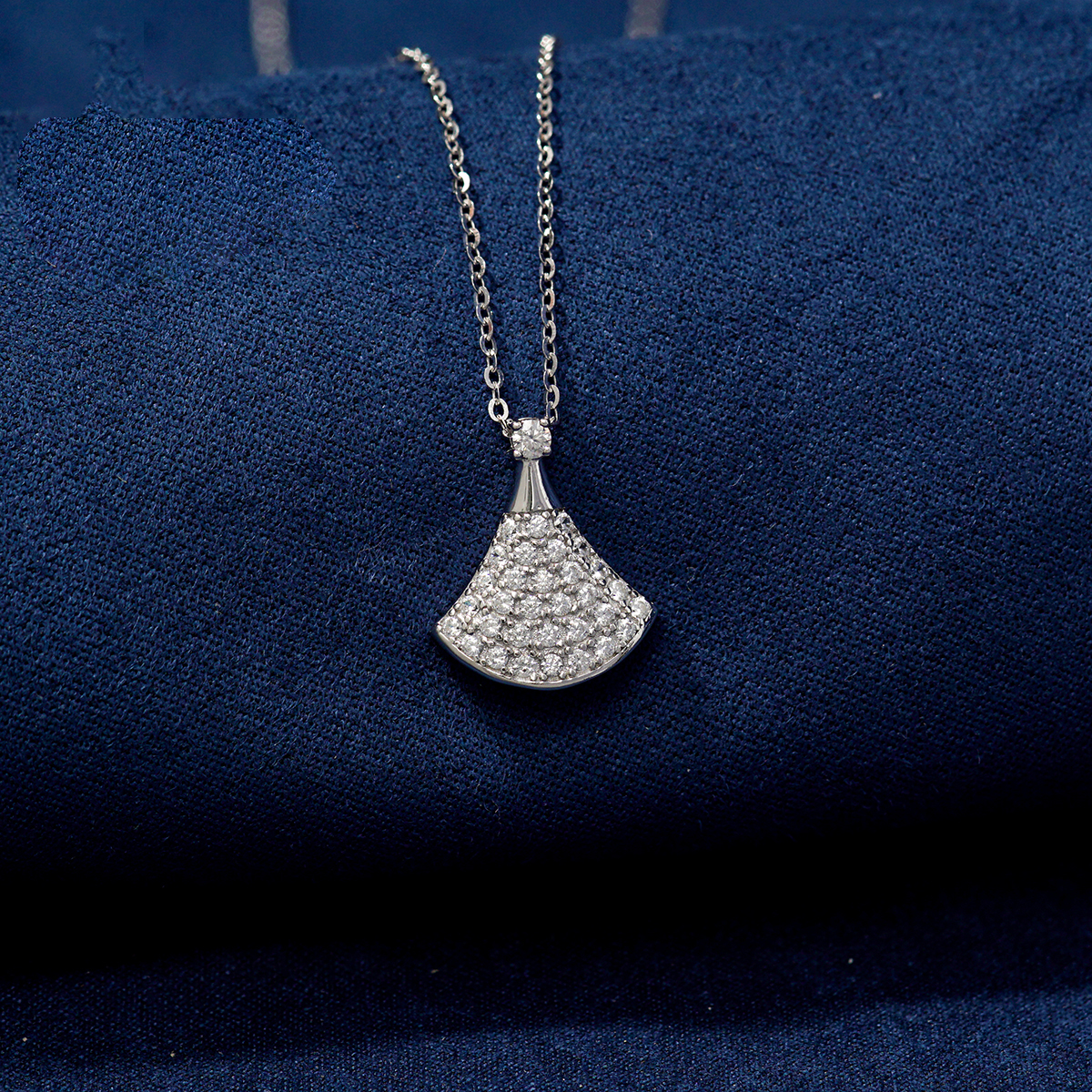 Fan-Shaped Pendant Synthetic Moissanite S925 Chain Birthday Anniversary Mother's Day Gifts for Women