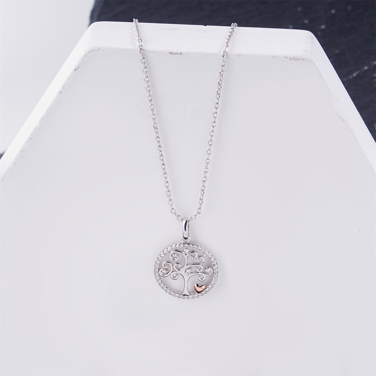 Delzzad 0.2ct Grow with You Pendant Tree of Life Necklace Chain VVS Synthetic Moissanite Pendant Jewelry Copper