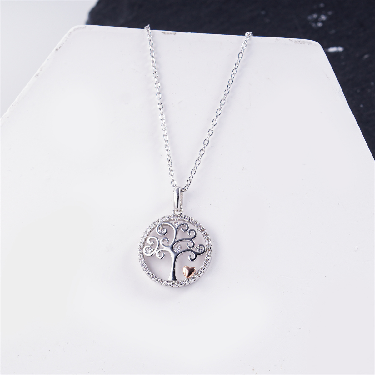 Delzzad 0.2ct Grow with You Pendant Tree of Life Necklace Chain VVS Synthetic Moissanite Pendant Jewelry Copper