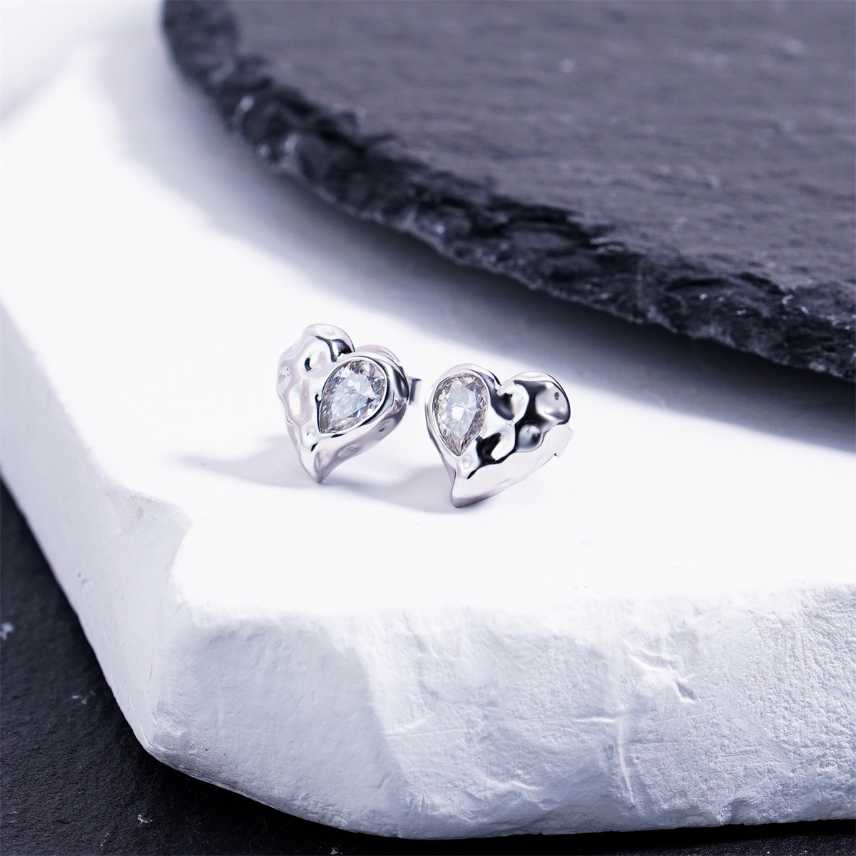 Delzzad Molten Love Stud Earrings Heart Earrings VVS Synthetic Moissanite Earrings Jewelry Copper Studs