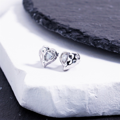 Delzzad Molten Love Stud Earrings Heart Earrings VVS Synthetic Moissanite Earrings Jewelry Copper Studs