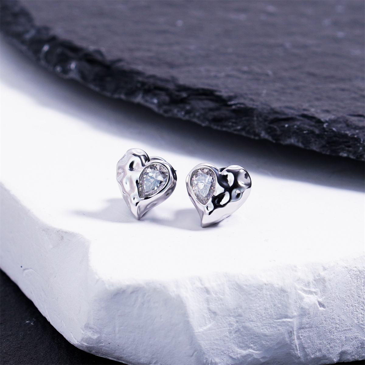 Delzzad Molten Love Stud Earrings Heart Earrings VVS Synthetic Moissanite Earrings Jewelry Copper Studs