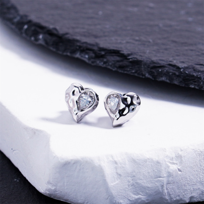 Delzzad Molten Love Stud Earrings Heart Earrings VVS Synthetic Moissanite Earrings Jewelry Copper Studs