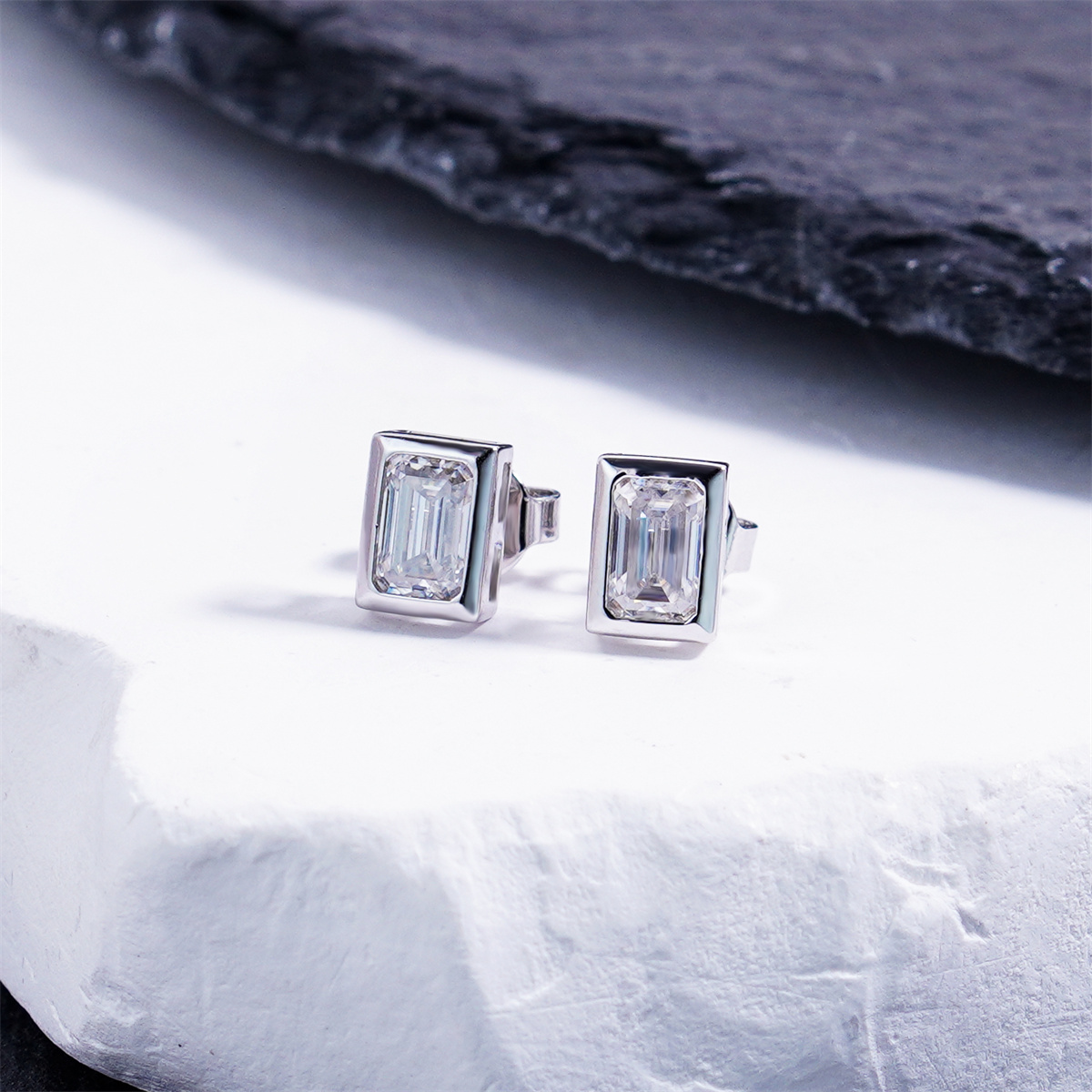 Delzzad Eternal Prism Stud Earrings Ice Cube Romance Earrings Bezel Stud Earrings Step Cut VVS Synthetic Moissanite Earrings Jewelry Copper Studs