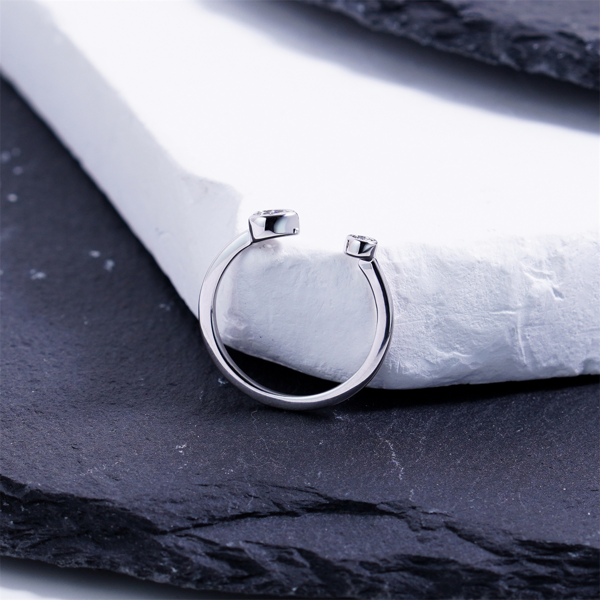 Delzzad 0.3ct The Whimsical Duo Open Ring Adjustable Heart Ring Band VVS Synthetic Moissanite Ring Jewelry Copper Band