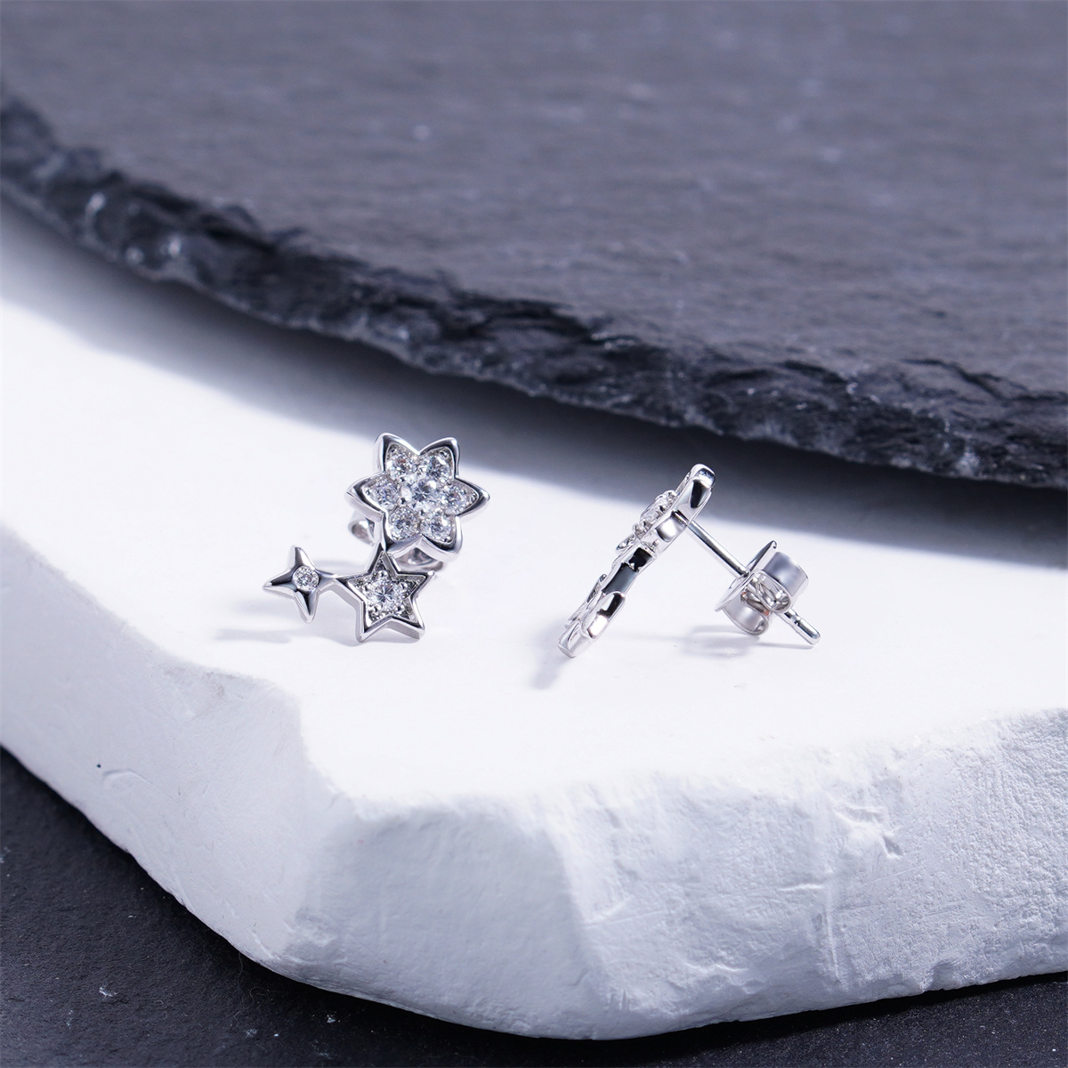 Delzzad The Wish Bringer Earrings Star Ear Climber Celestial Crawler Helix Earring Shooting Star Earrings VVS Synthetic Moissanite Earrings Jewelry Copper Studs
