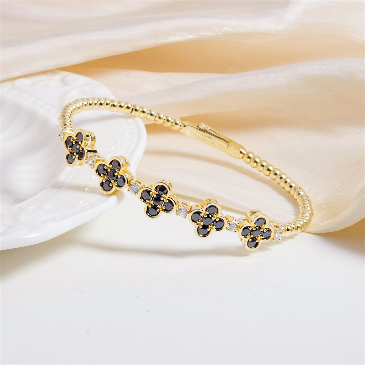 3ct Baroque Beaded Whisper Bangle Clover Bracelet VVS Synthetic Moissanite Bracelet Bangle Copper Chain
