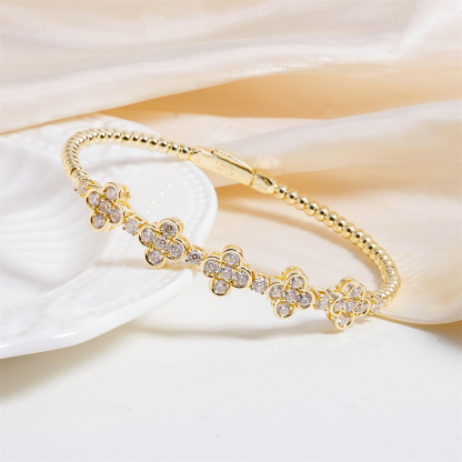 3ct Baroque Beaded Whisper Bangle Clover Bracelet VVS Synthetic Moissanite Bracelet Bangle Copper Chain