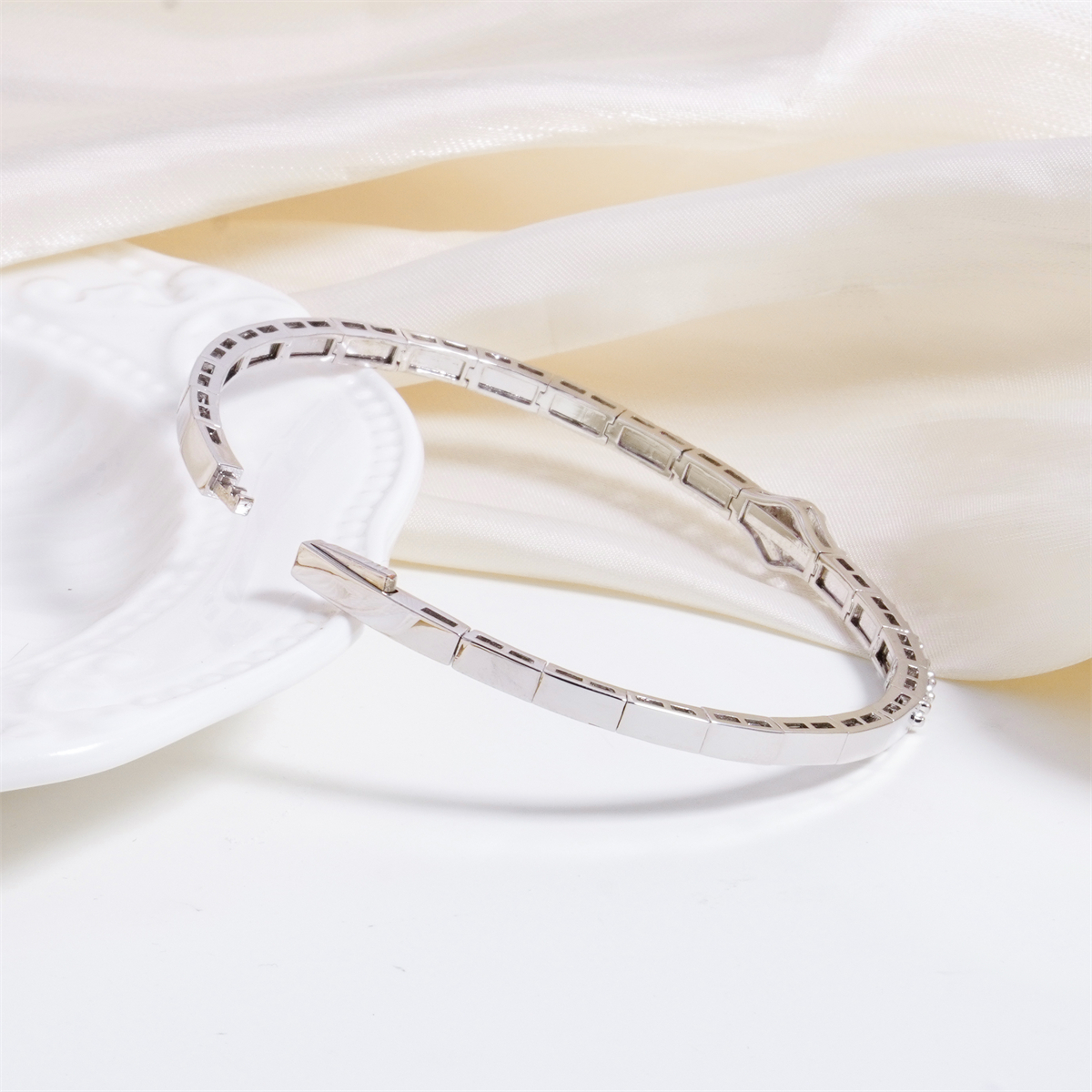 2.8ct The Crest of Love Bangle Verdant Wave Bracelet VVS Synthetic Moissanite Bracelet Bangle Copper