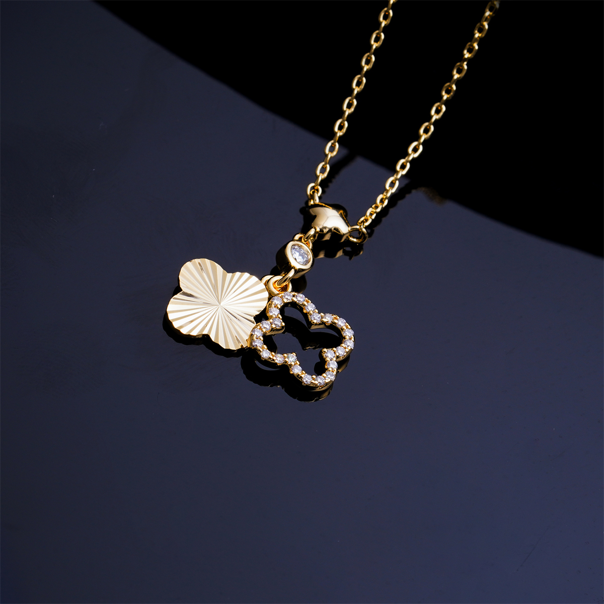 【Aura of Solis】Delzzad Halo Clover Necklace Four-Leaf Dangle Earrings VVS Synthetic Moissanite Pendant Earrings Jewelry Set Copper Chain
