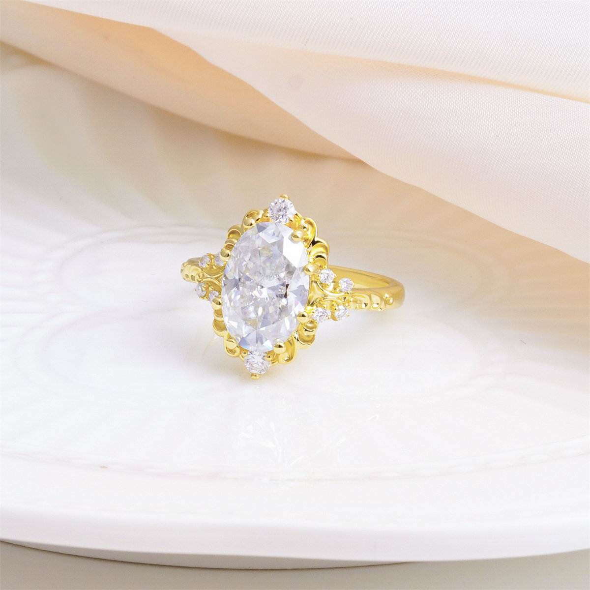 14K Gold-Plated 4.7ct Moonlit Baroque Ring Aurora Halo Ring Band VVS Synthetic Moissanite Ring Jewelry