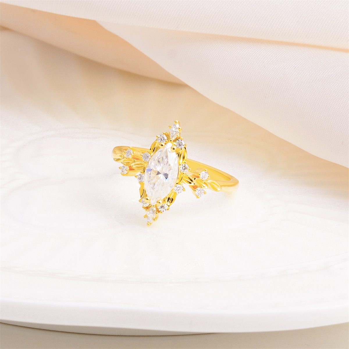 14K Gold-Plated 1.2ct The Duchess Heirloom Ring Vintage Briar Halo Ring Band VVS Synthetic Moissanite Ring Jewelry