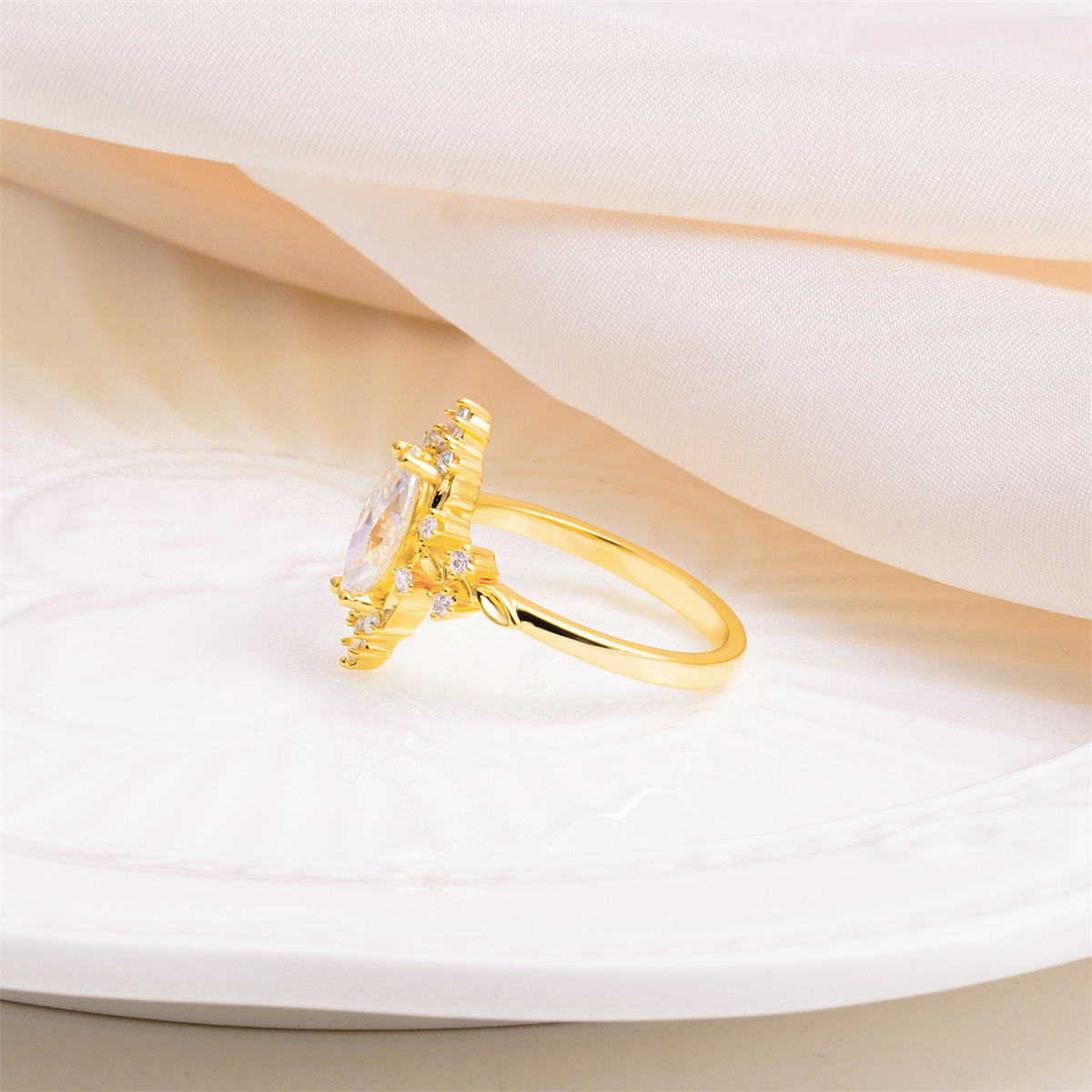 14K Gold-Plated 1.2ct The Duchess Heirloom Ring Vintage Briar Halo Ring Band VVS Synthetic Moissanite Ring Jewelry