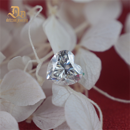 Large Sizes 1CT-4CT Heart Cut Loose Moissanite Colorless VVS1 Clarity Loose Gemstones Colorless Moissanite
