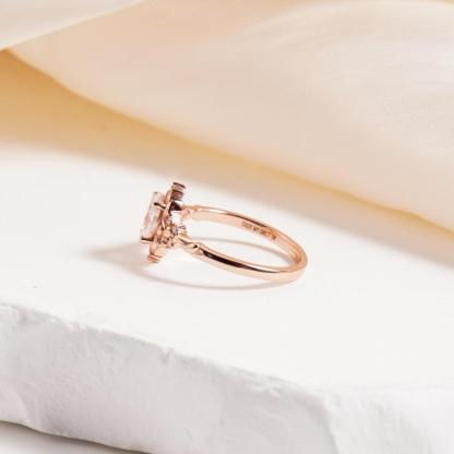 Delzzad 1ct Love Blossom Ring Oval Cut Synthetic Moissanite Ring Jewelry S925 Elegant Rose Golden Engagement Ring Nature Inspired Promise Ring for Women Perfect Birthday Engagement Wedding Anniversary Christmas Gift