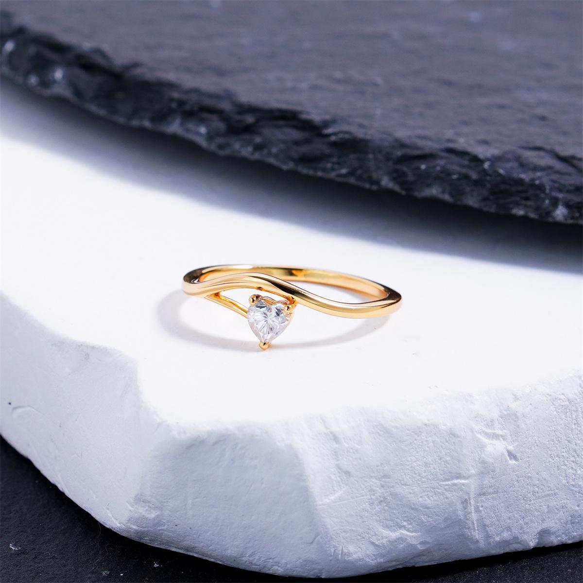 Delzzad 0.3ct The Gentle Love Engagement Ring Asymmetrical Heart Ring Band Solitaire Ring VVS Synthetic Moissanite Ring Jewelry Copper Band