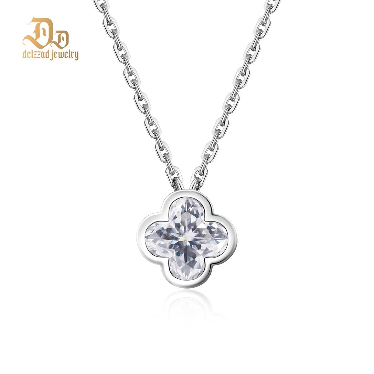 Delzzad 1ct Clover Cluster Pendant Necklace Lab-Created Moissanite Necklace S925 Sterling Silver Moissanite Jewelry Engagement Wedding Anniversary Perfect Gifts