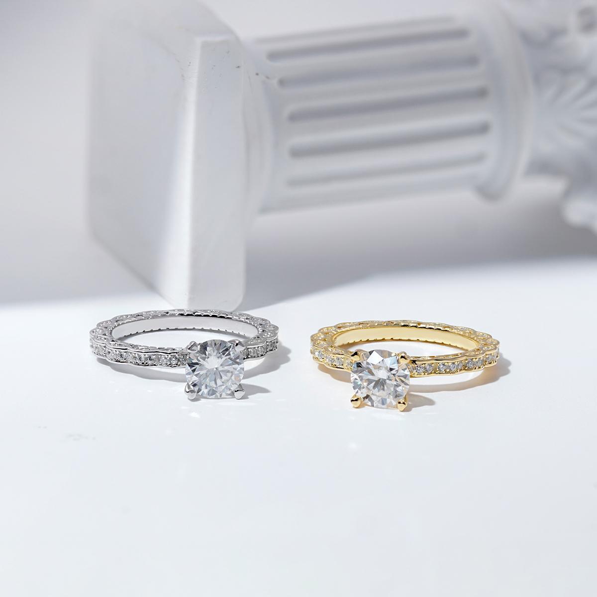 Delzzad S925 1ct Round Synthetic Moissanite Surprise Engraving Ring