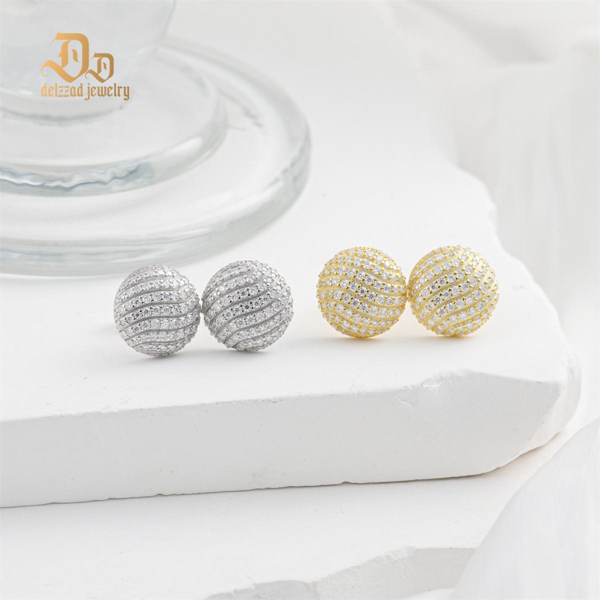 D Color Synthetic Moissanite 1.1ct Round Bling Undular Dome-Shaped Earrings