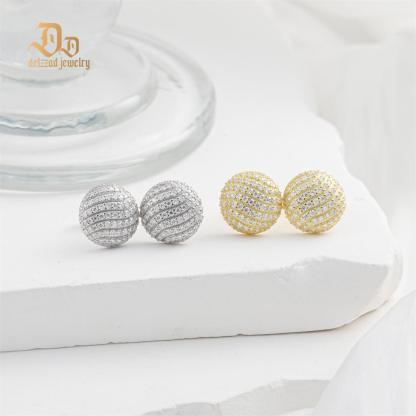 D Color Synthetic Moissanite 1.1ct Round Bling Undular Dome-Shaped Earrings