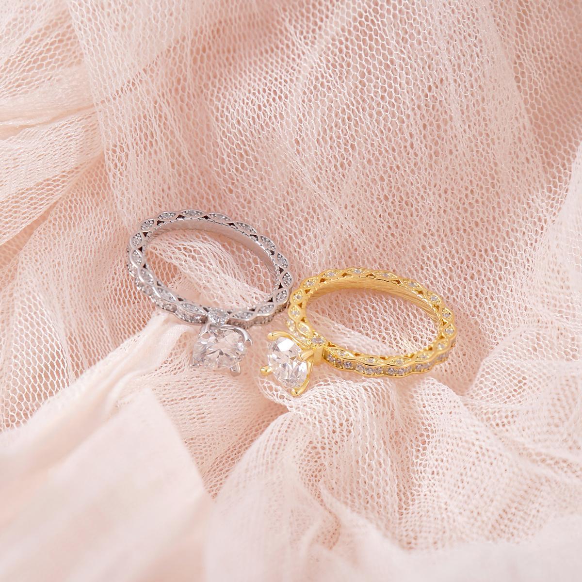 Delzzad S925 1ct Round Synthetic Moissanite Surprise Engraving Ring