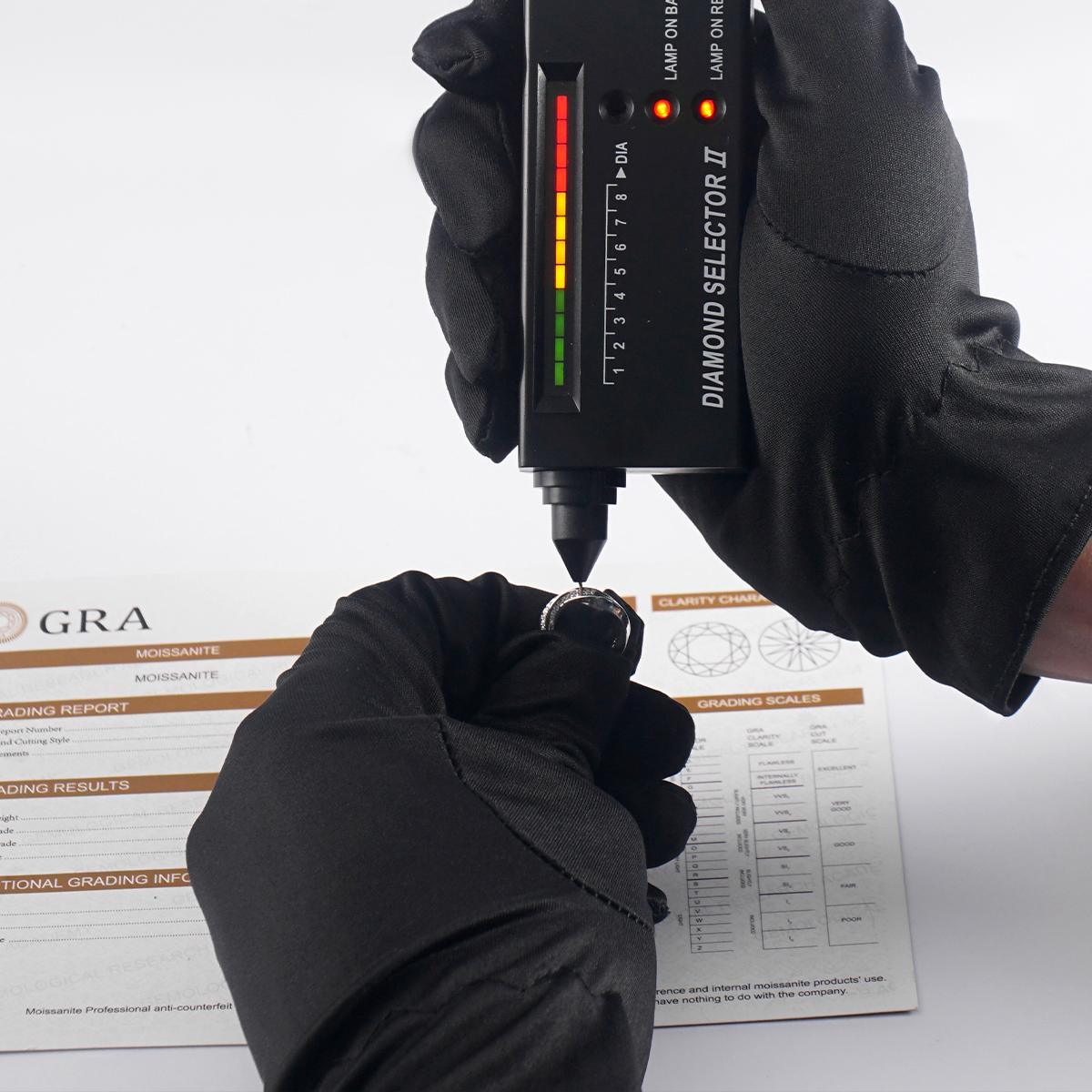 Mobius Earrings S925 VVS Synthetic Moissanite Unisex Earrings