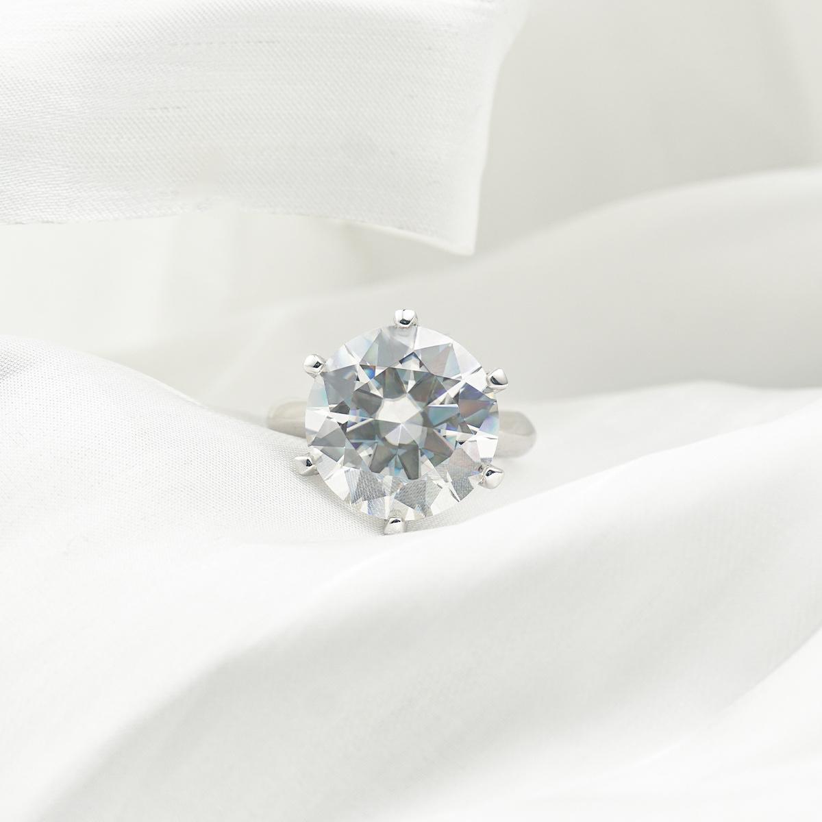 Delzzad 10ct Solitaire Ring Round VVS Synthetic Moissanite Ring Band S925 Christmas Gift