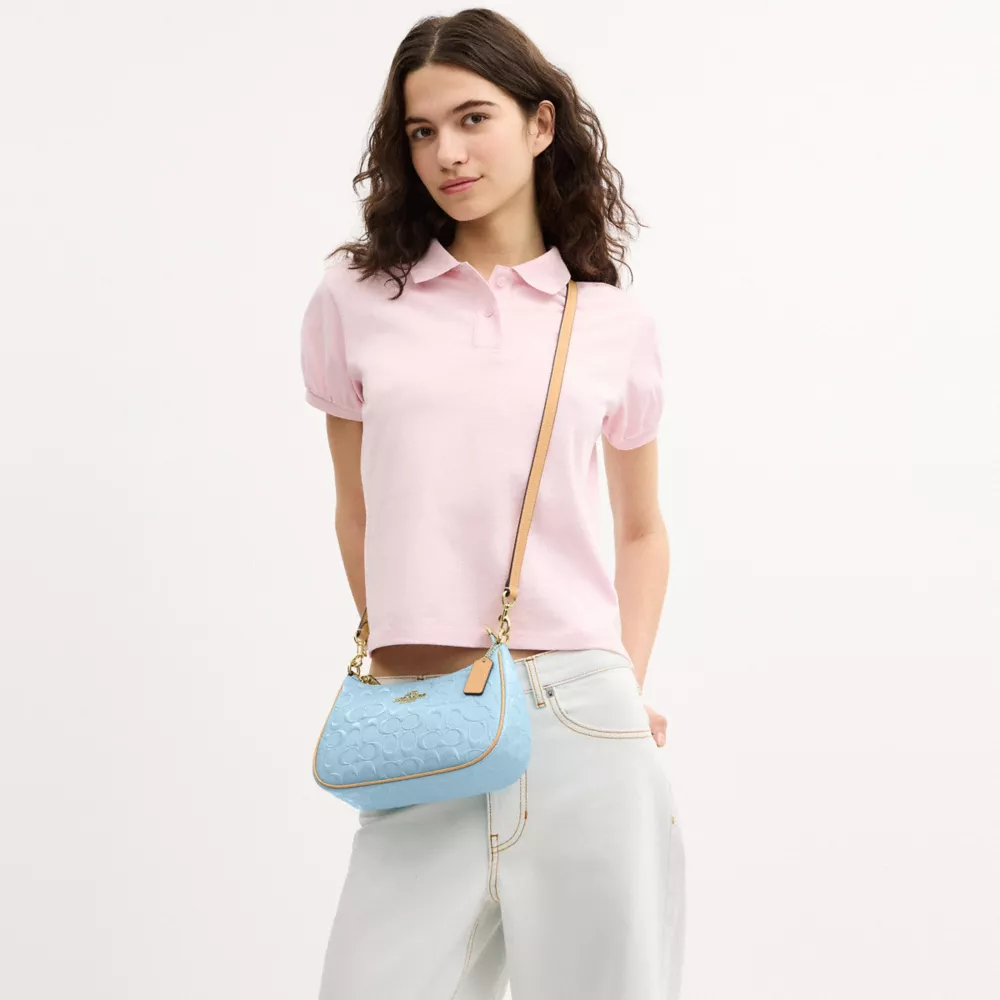 Teri Shoulder Bag In Signature Leather