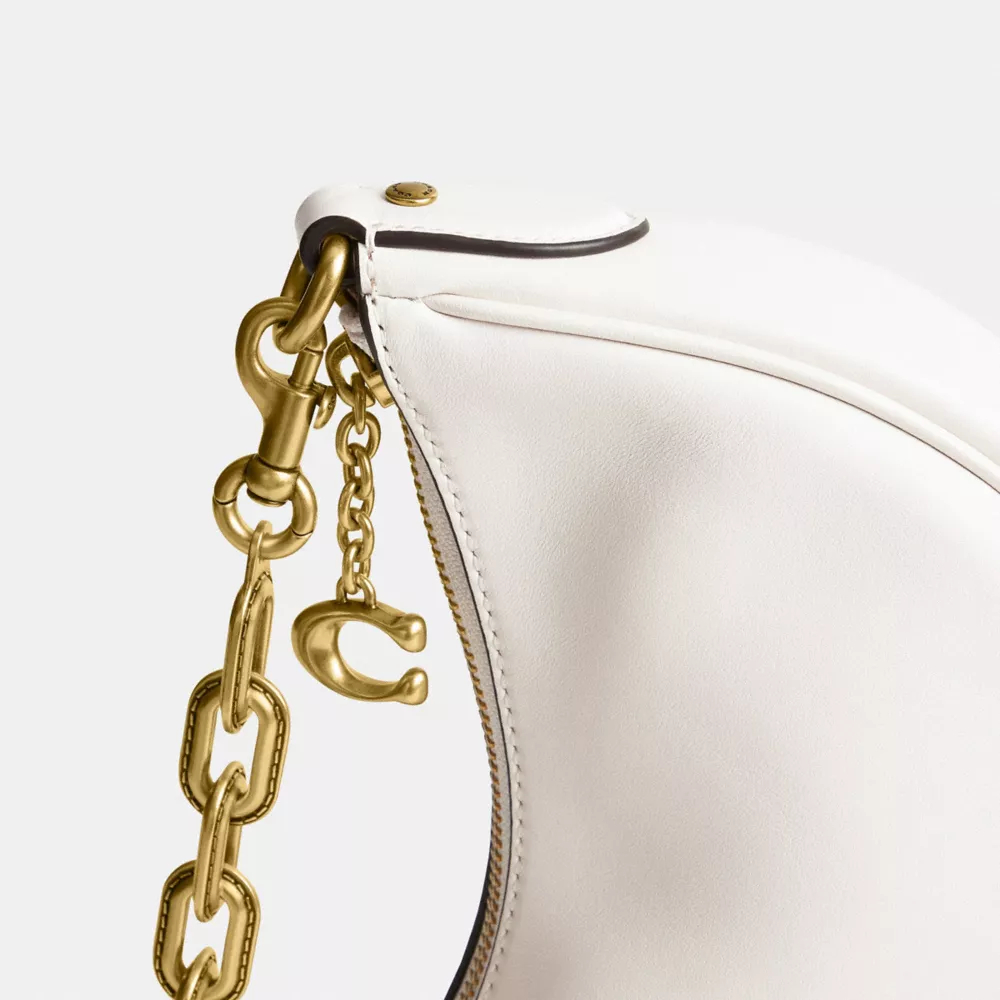 COAthtCH Classic handbags