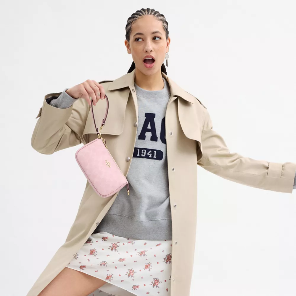 Nolita 19 In Signature Canvas