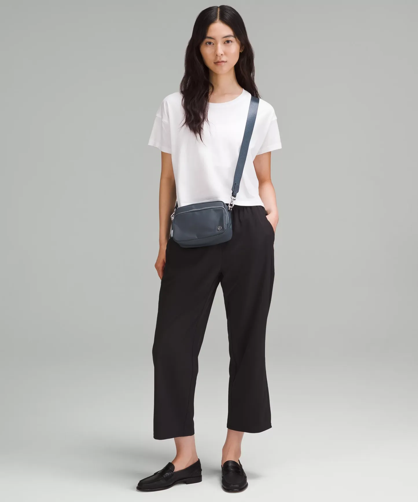 Everywhere Crossbody Bag 2L Metal Hardware