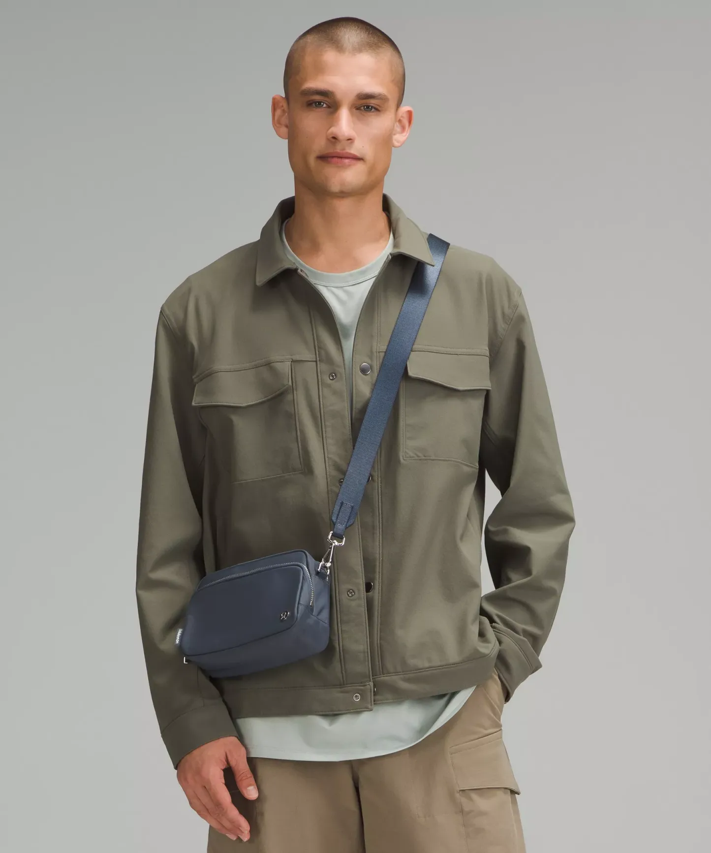 Everywhere Crossbody Bag 2L Metal Hardware