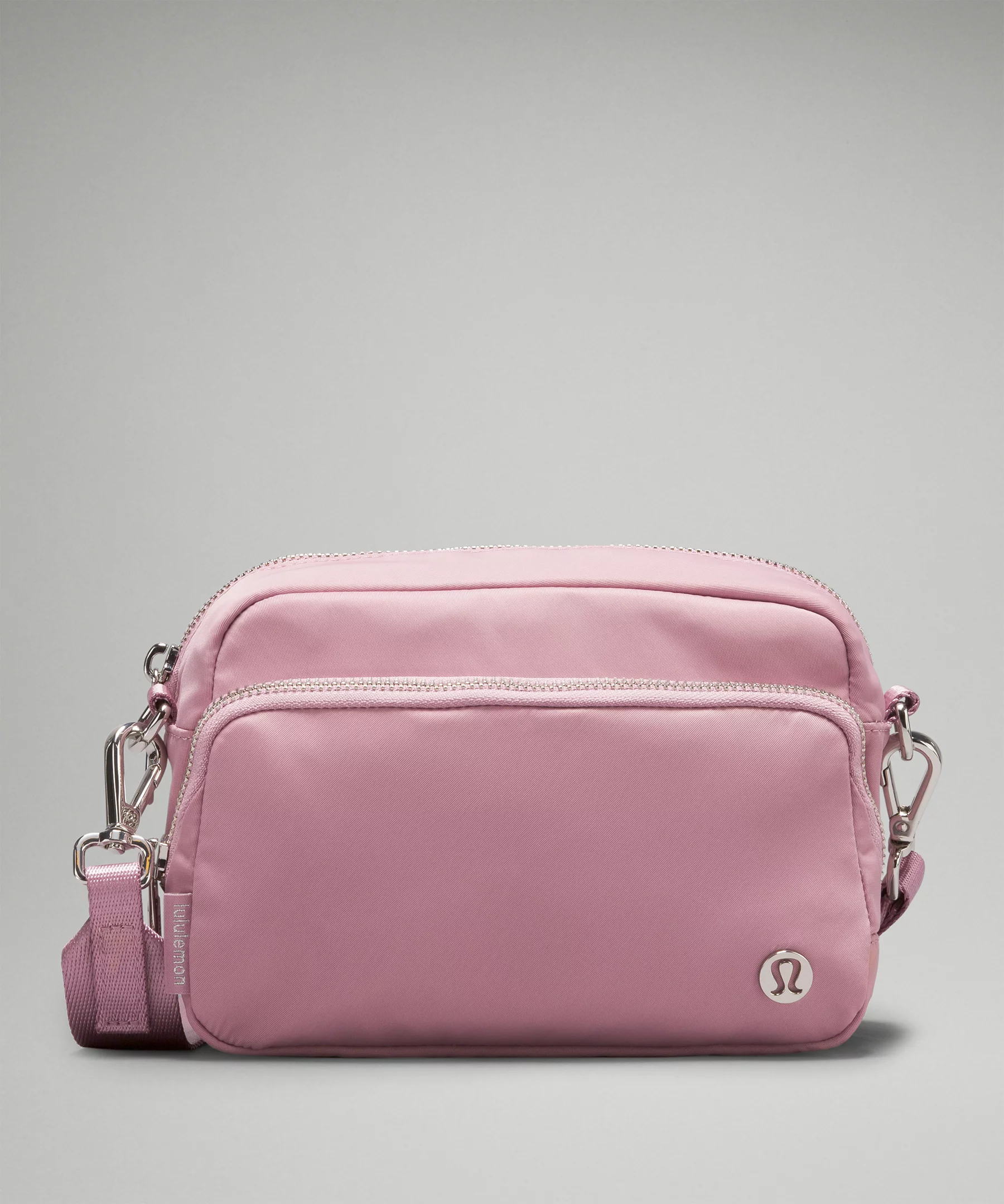 Everywhere Crossbody Bag 2L Metal Hardware