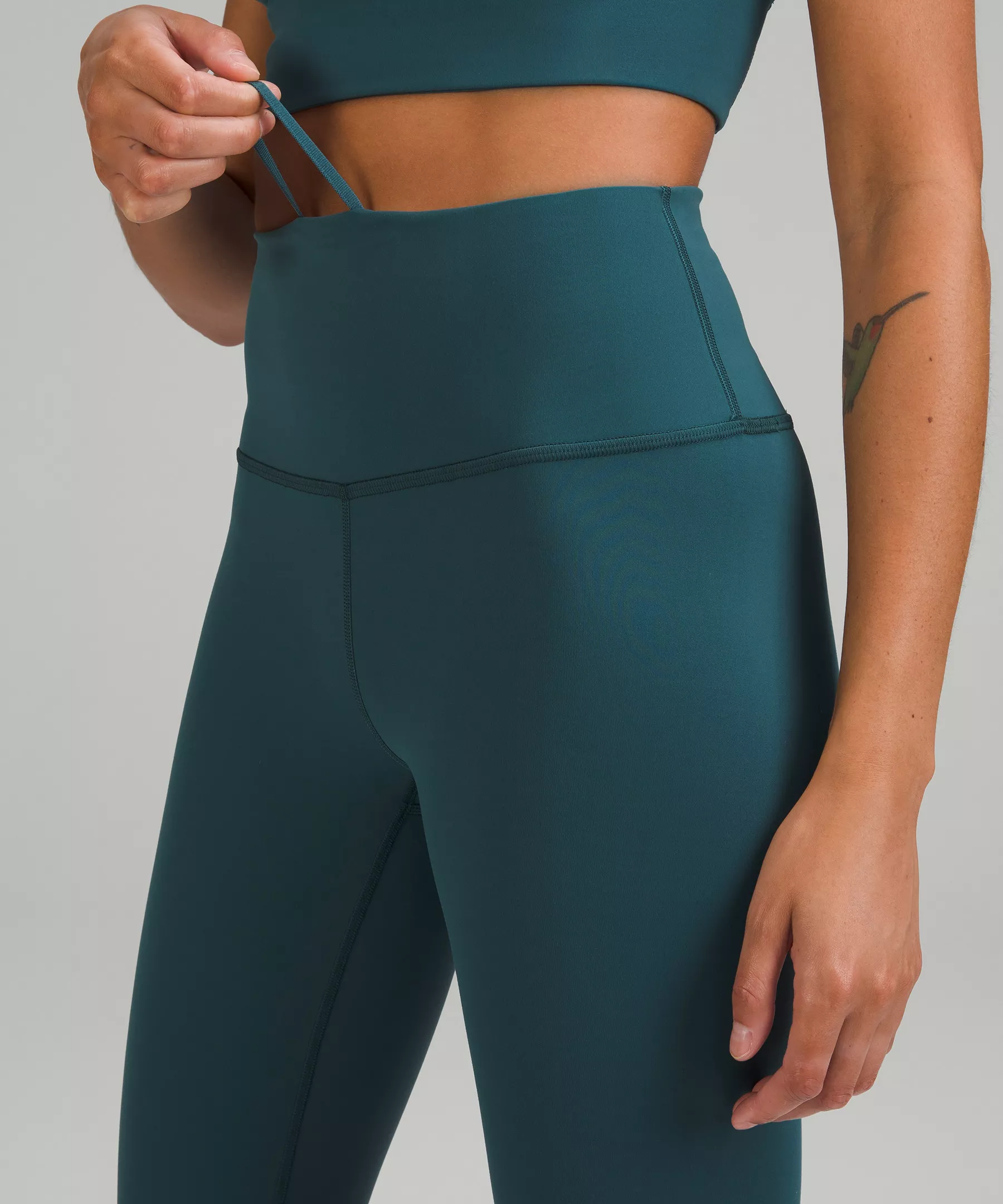 Wunder Train High-Rise Tight 28"
