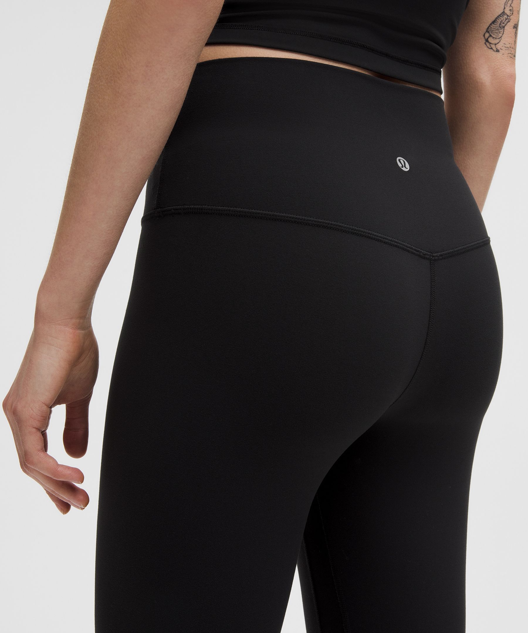 lulu Align High-Rise Crop 17"