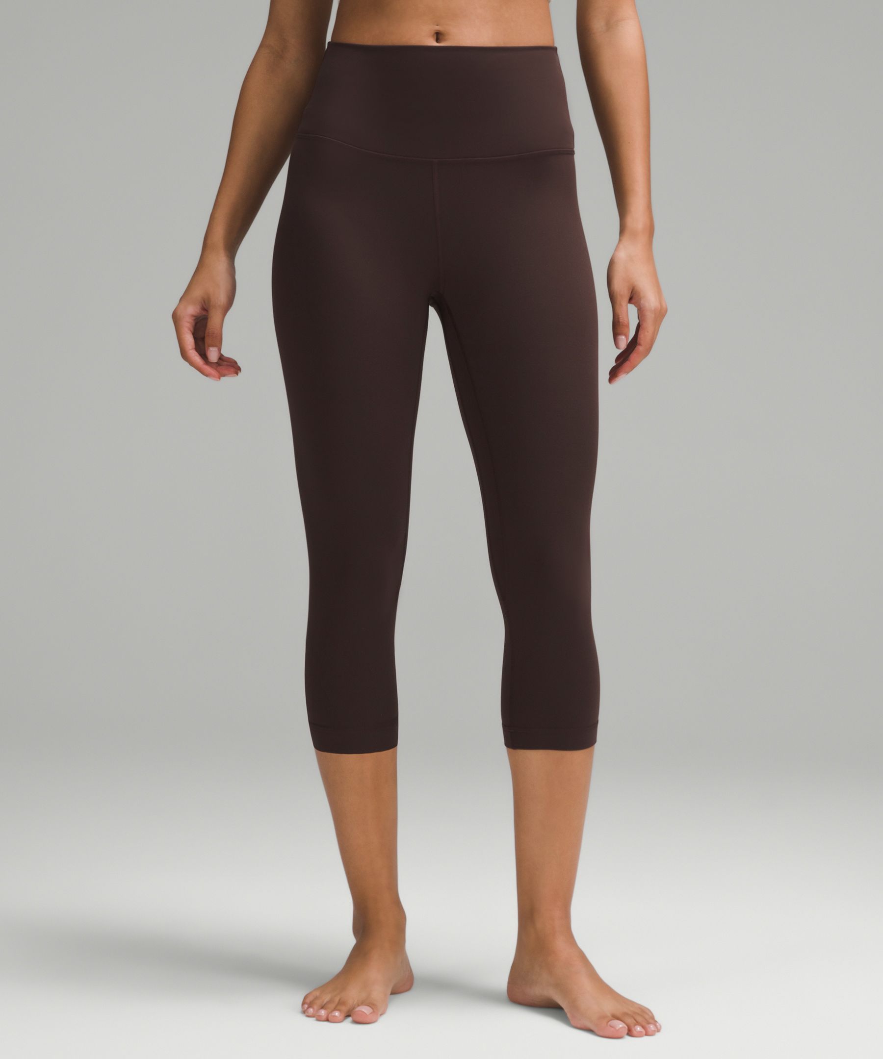 lulu Align High-Rise Crop 17"